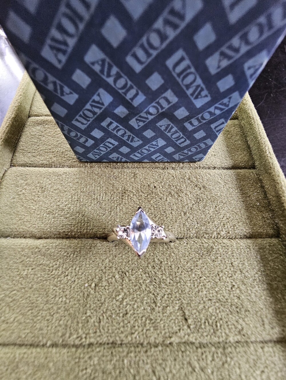 Vintage Avon Ring Size 5/6